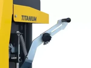 küttepuude puulõhkumismasin