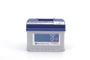 Bosch S4 004 60Ah 540A 242x175x175 -+