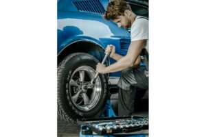 Momentvõti 1/2" plastkarbis  42-210Nm