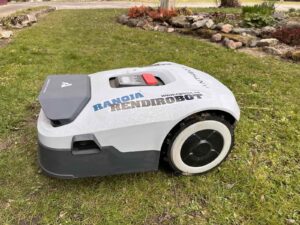 Täisteenusrent Robotniiduk ANTHBOT Genie 3000 (kaablivaba) 3600 m²